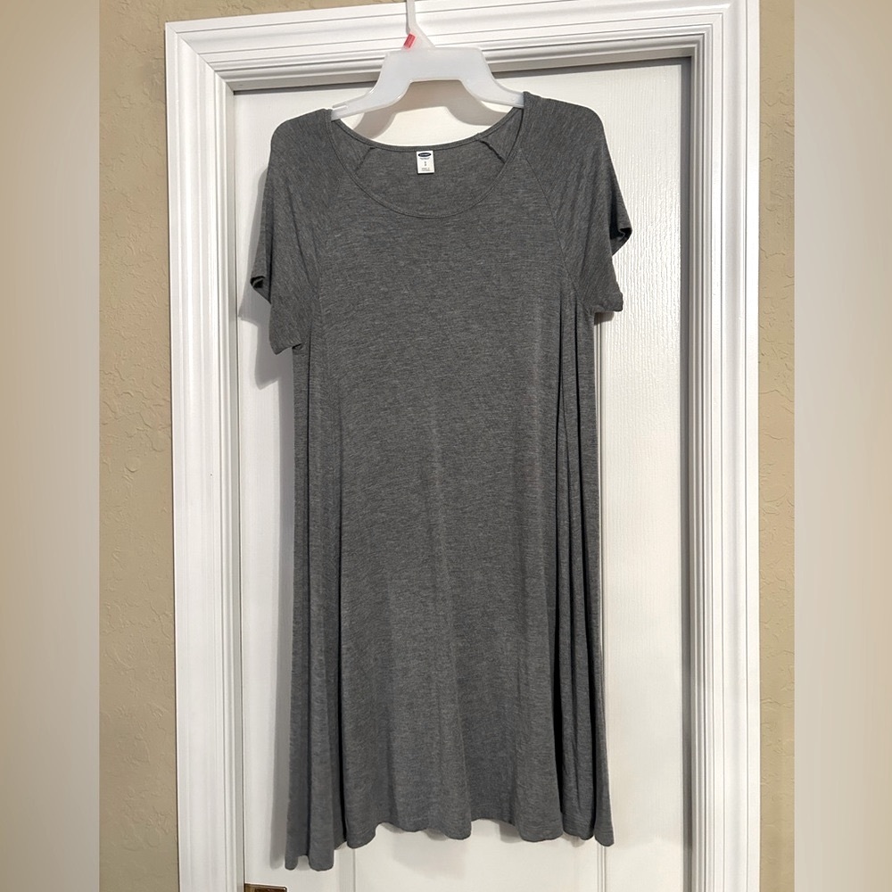 Old Navy gray short sleeved tshirt dress (size small)